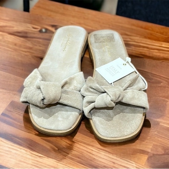 NWT Avellini genuine leather soft suede Italian made sandals slip on knot Sz 7 - Picture 1 of 8